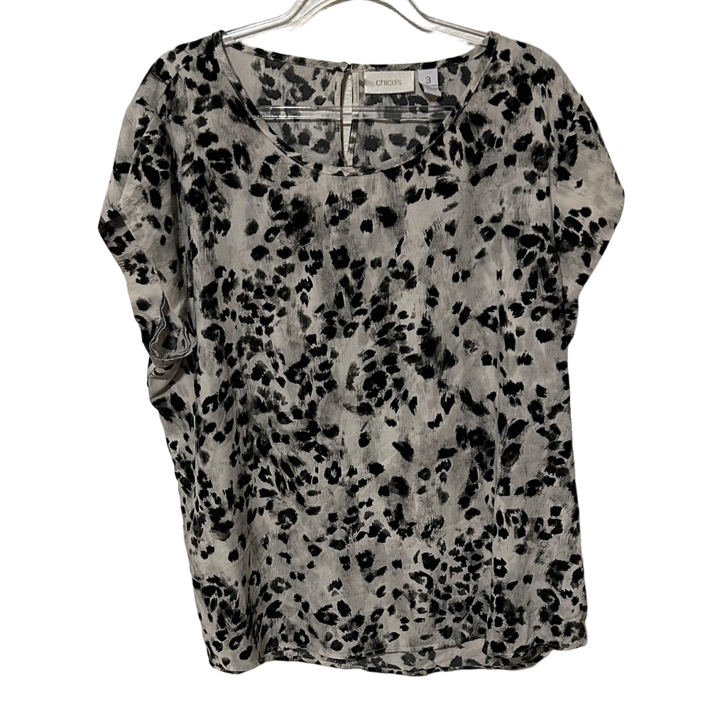 🎮 Chico’s Black and Gray Abstract Blouse size 3 GUC